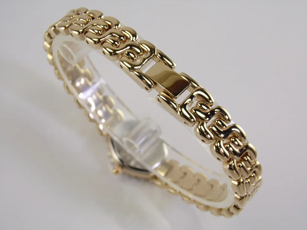 jewel 0103です Metallized Bezel Strap Watch in Black & Gold Tone – Jessica